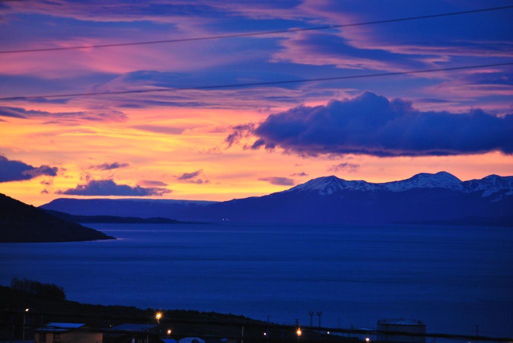 Hostel Los Cormoranes Ushuaia Ngoại thất bức ảnh