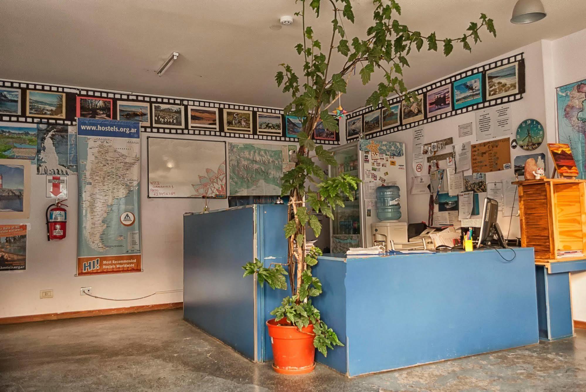 Hostel Los Cormoranes Ushuaia Ngoại thất bức ảnh