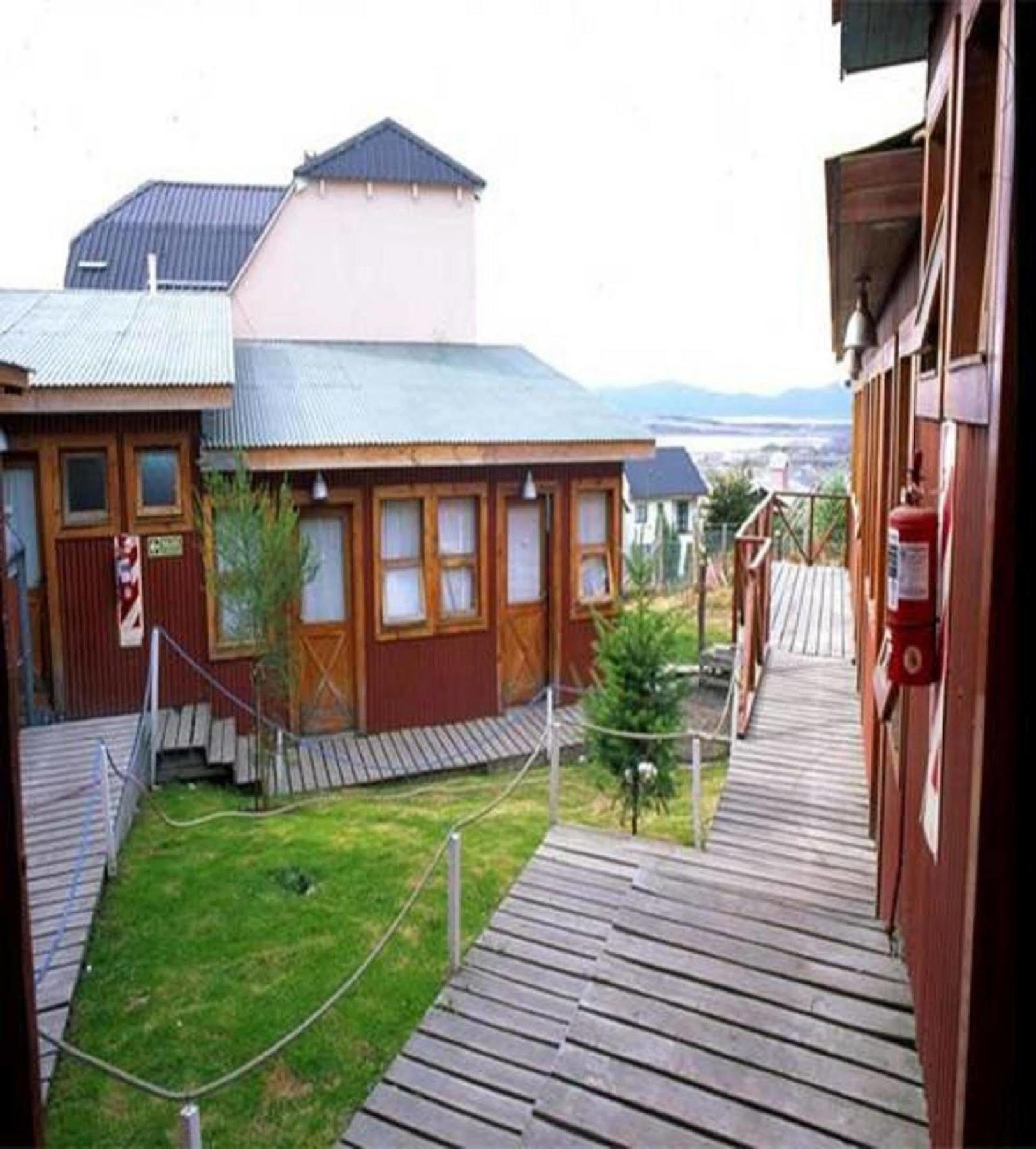 Hostel Los Cormoranes Ushuaia Ngoại thất bức ảnh