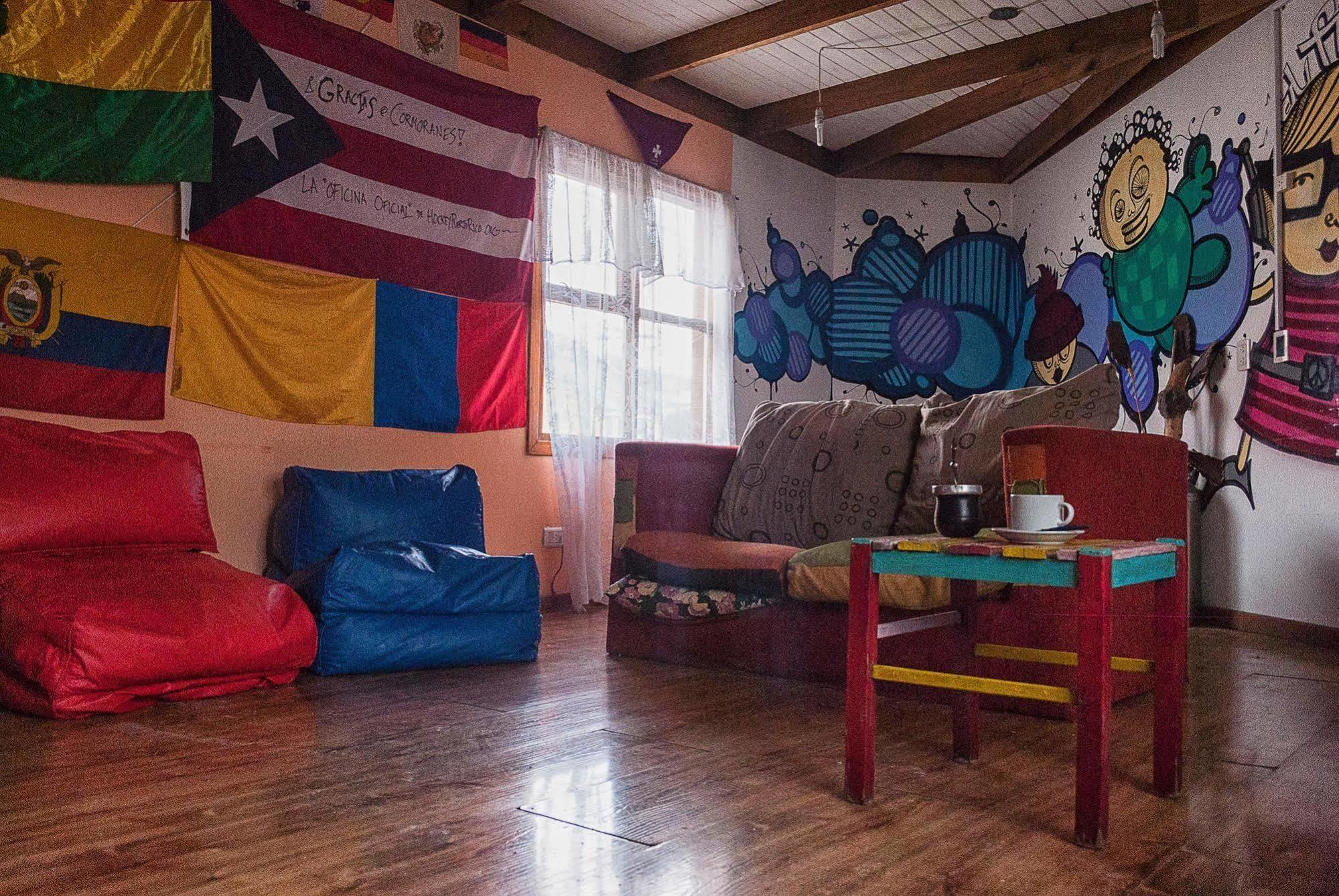 Hostel Los Cormoranes Ushuaia Ngoại thất bức ảnh